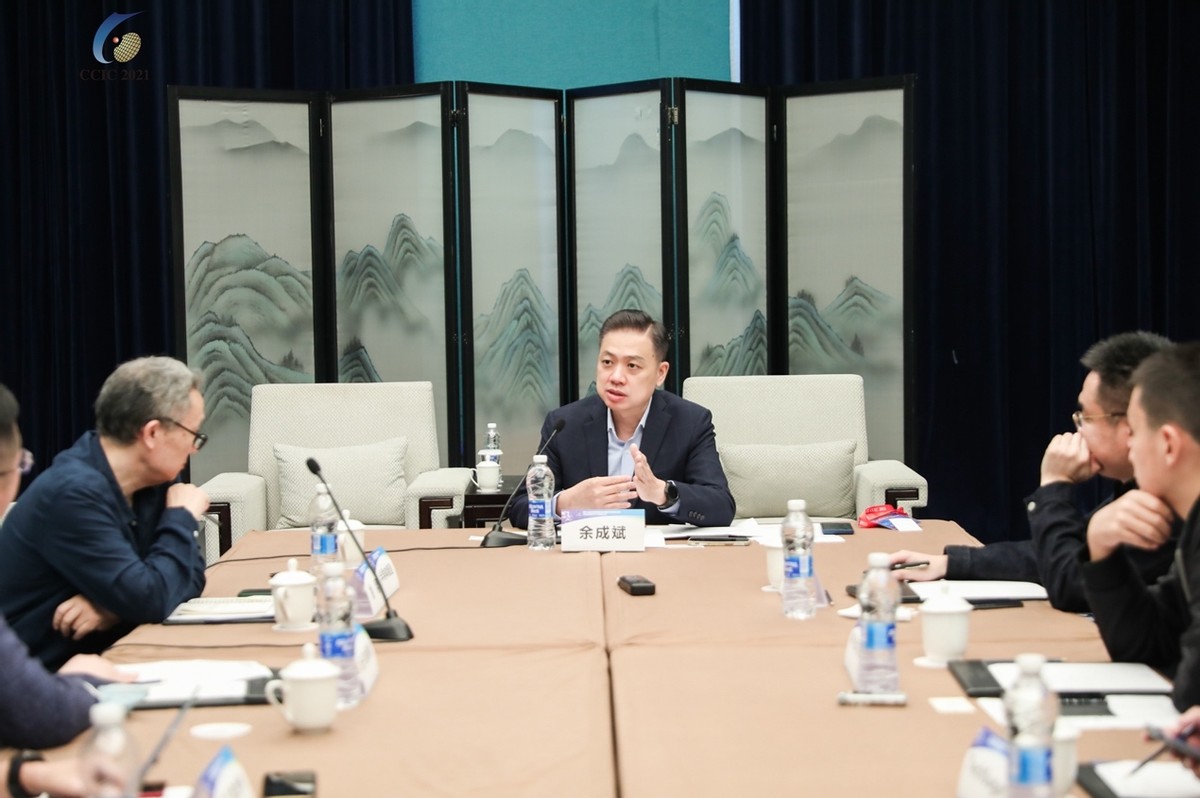 国产巨头率先推出自研系统,国产自研系统发展趋势