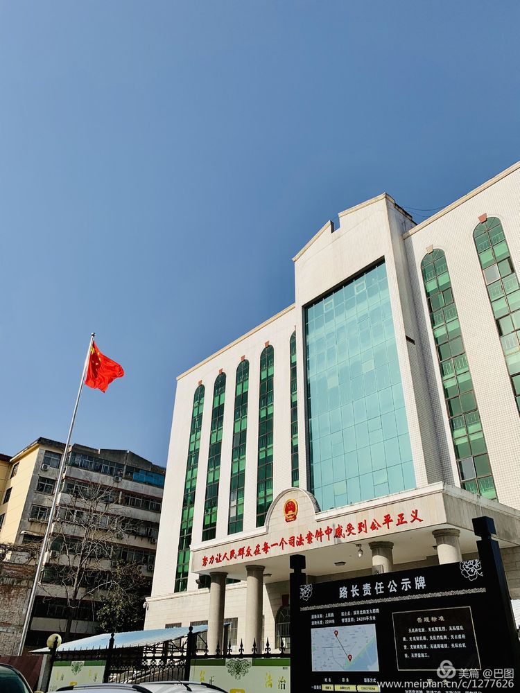 上阳宫到百货楼,疫情下逛西工,期待小街锅贴,王城广场听戏