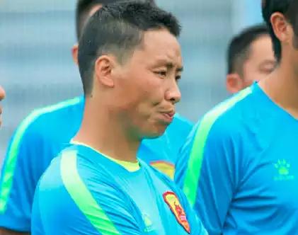 酸了！隔壁又双叒叕有球员登陆欧洲豪门了，我们的天才都去哪了？