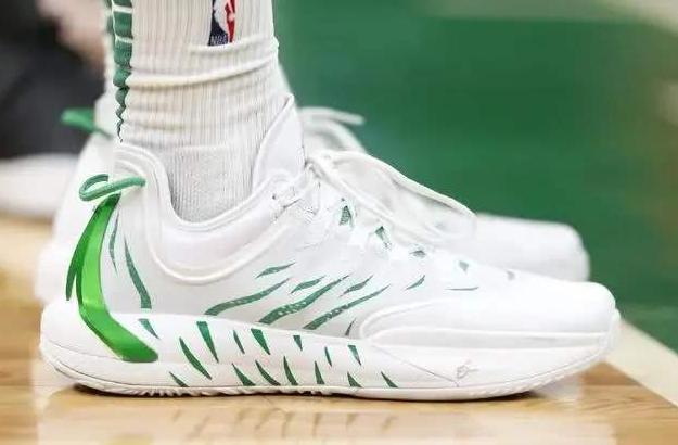 7月份值得入手的实战鞋,又可以炸街又可以实战的鞋子