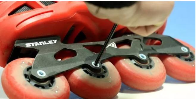 怎么保养轮滑鞋,轮滑鞋保养视频教学