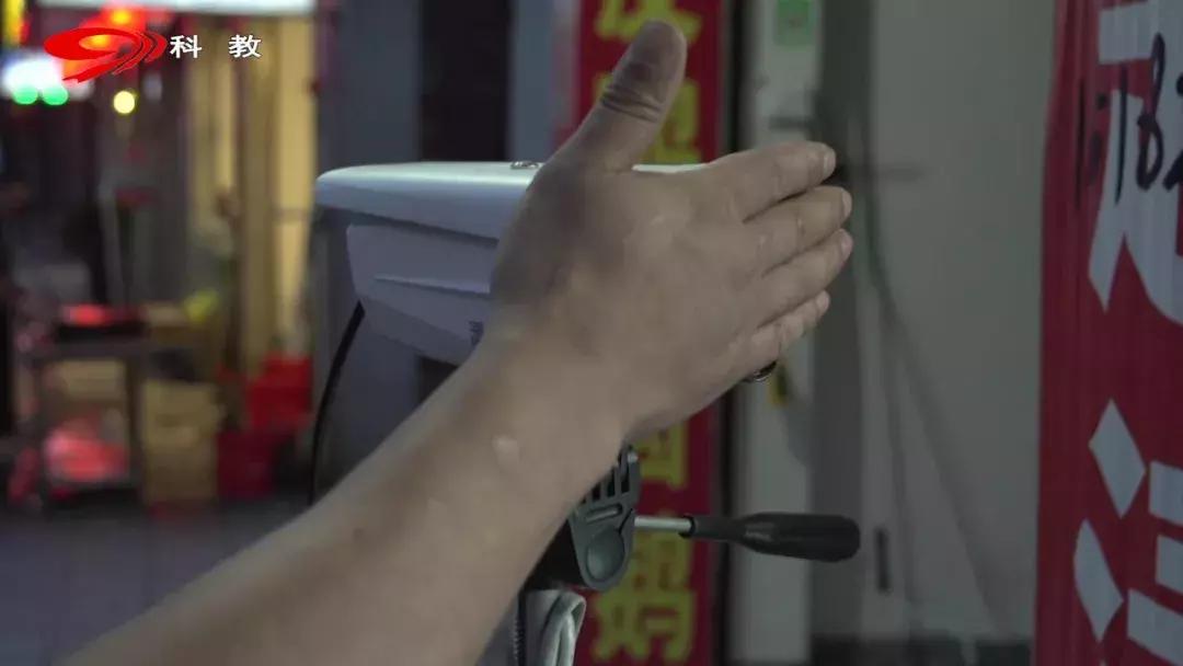 无线监控摄像头真的好用吗,记者亲测测温仪