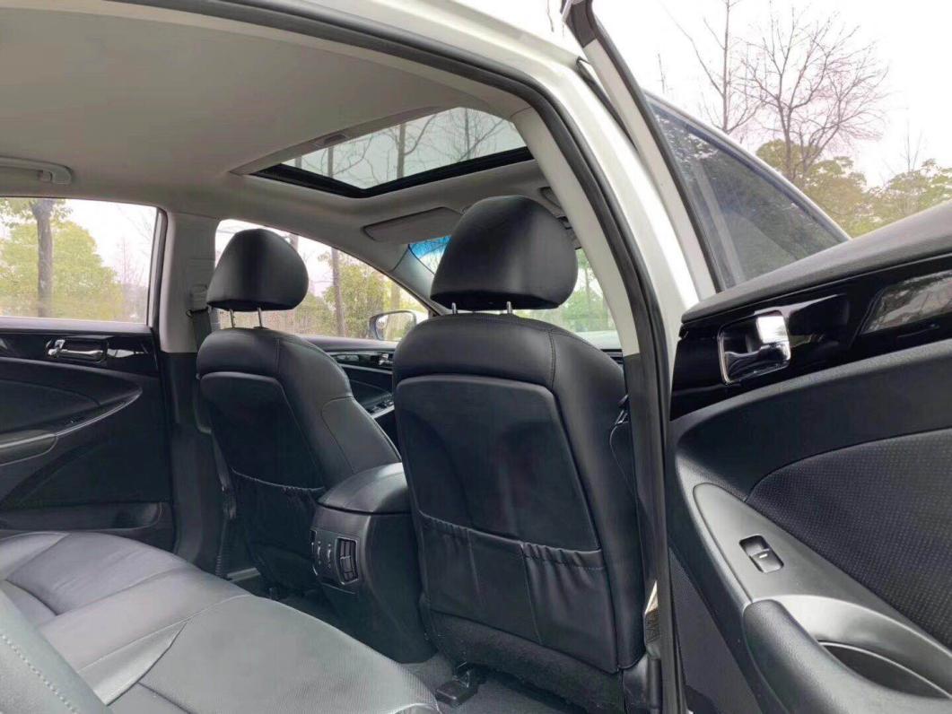 二手现代索纳塔哪款最值得买,索纳塔8二手2013款自动豪华