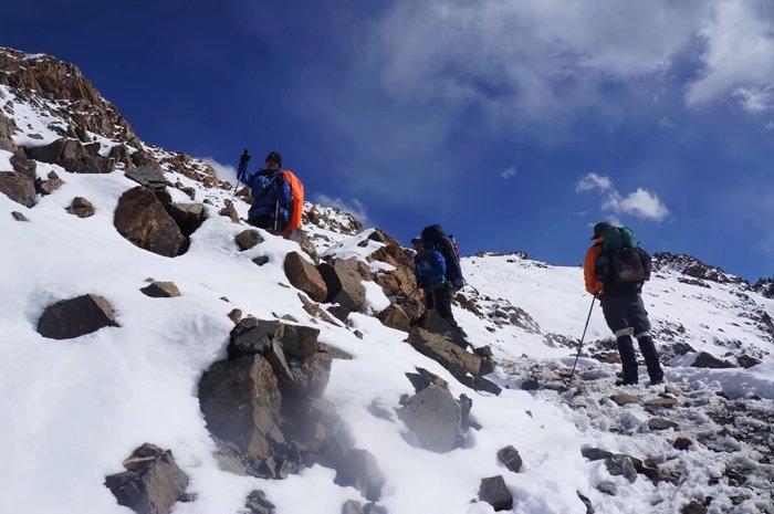 带上UL从狼塔C回家