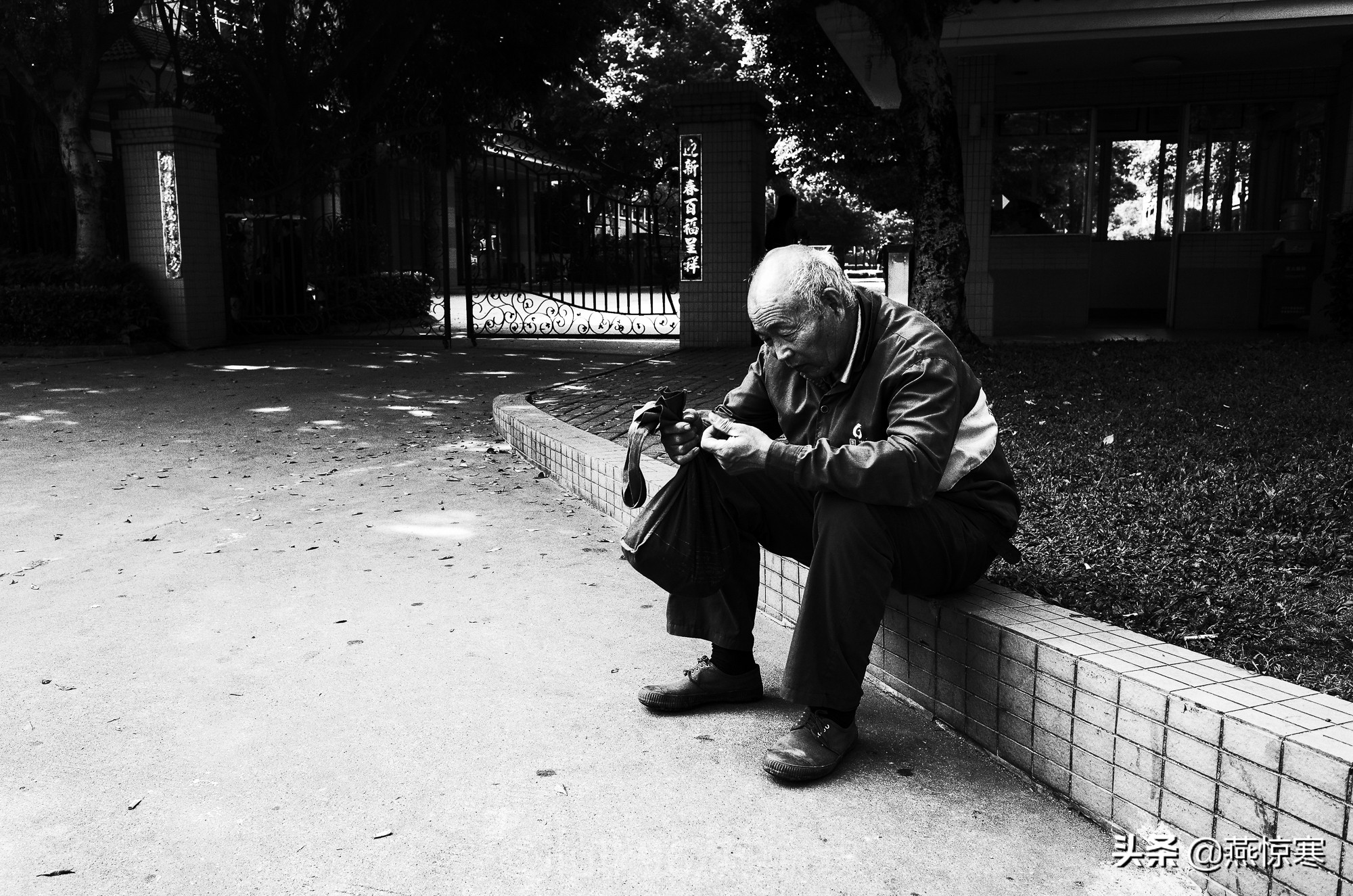 说说你用的相机,理光镜头和宾得通用吗