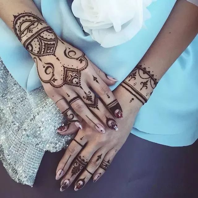 简单海娜手绘 (巴基斯坦海娜手绘彼岸花图文)