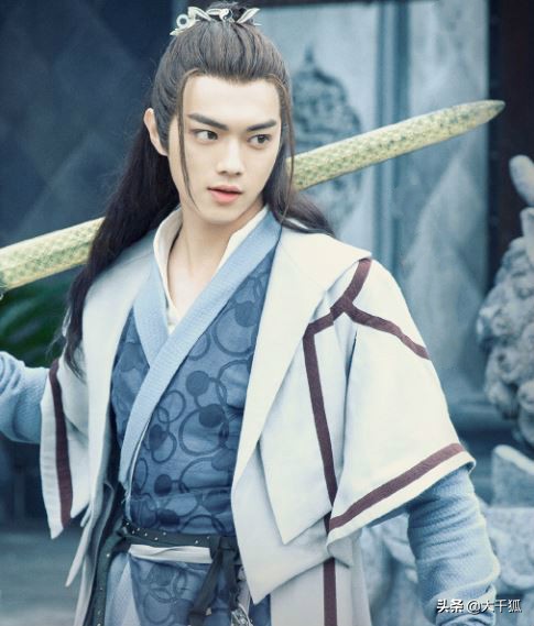 铁粉都想弃剧，一夜之间，为何《从前有座灵剑山》口碑急转直下