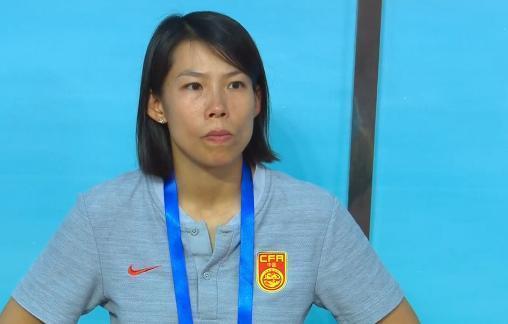女足夺得亚洲杯冠军后孙雯的反应,孙雯祝贺女足夺冠