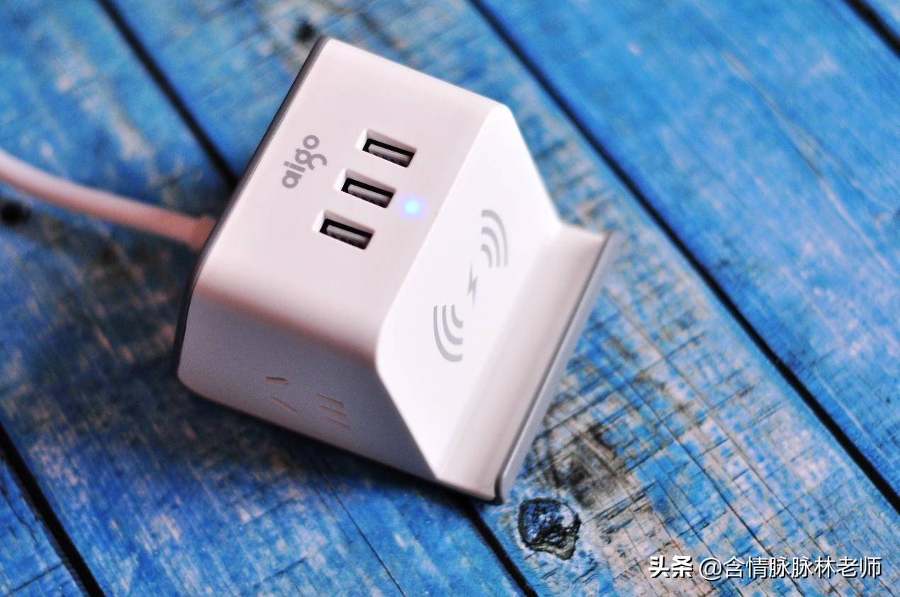 新款国标usb充电插座,5孔插座usb快充