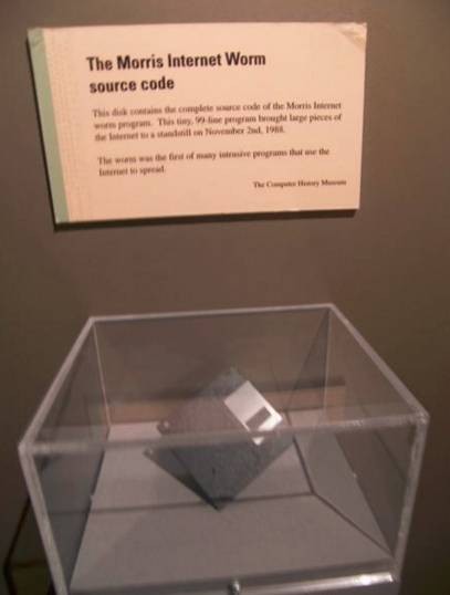 计算机病毒的传播途径,计算机病毒发作时的具体症状