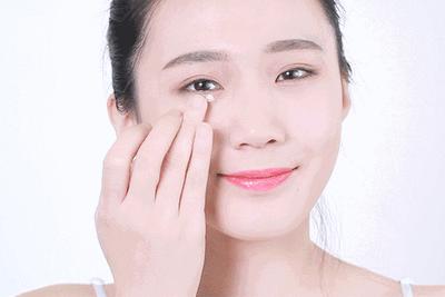 眼周脂肪粒要做什么医美,眼周围的脂肪粒适合用的护肤品