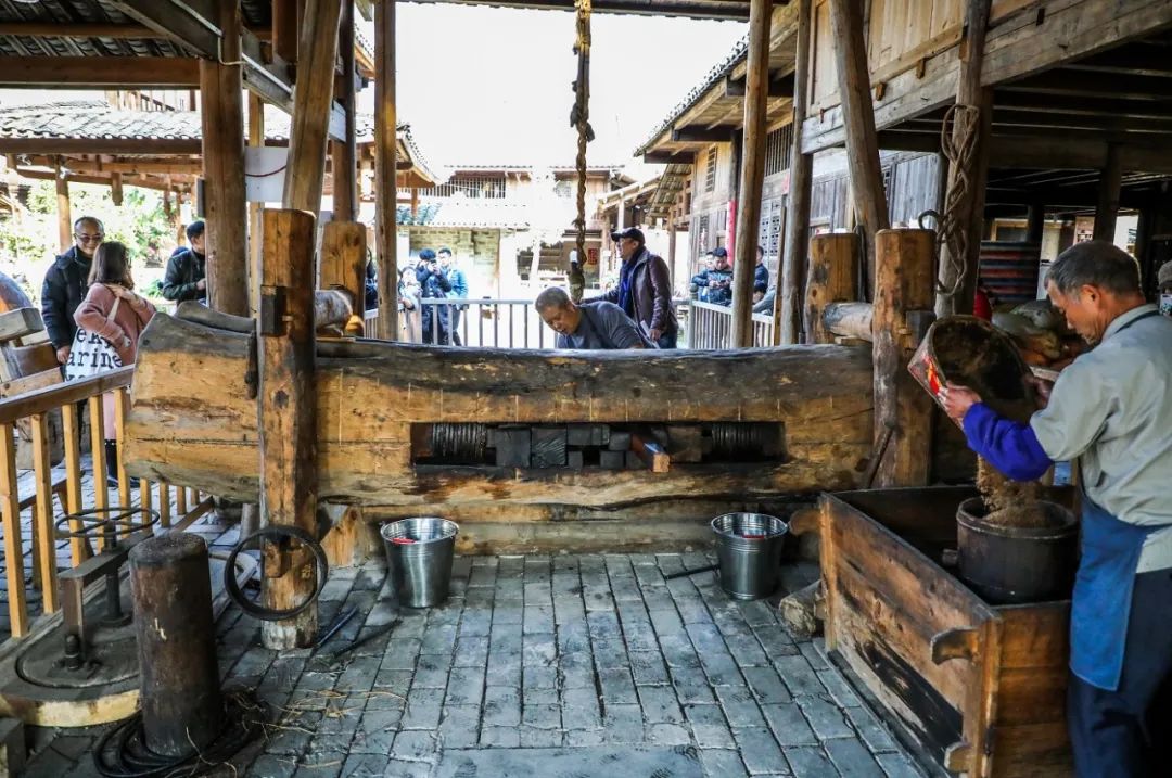 他们是大山深处真正的匠人，把生活过成了民谚