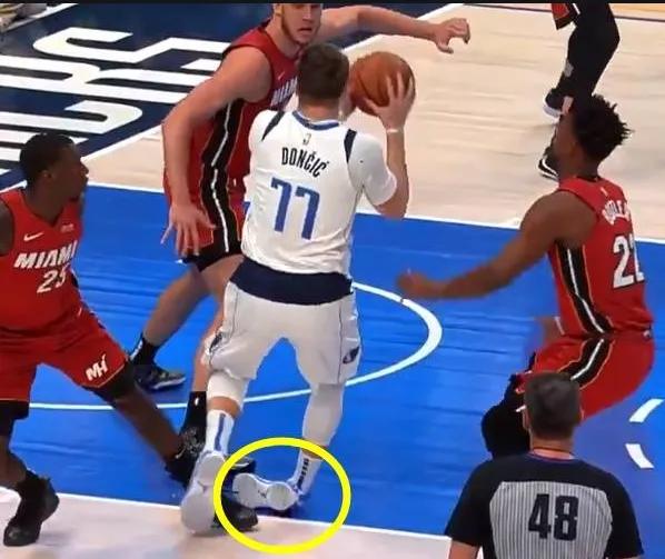 脚扭时听到嘎嘣一声响,脚扭了嘎吱一声