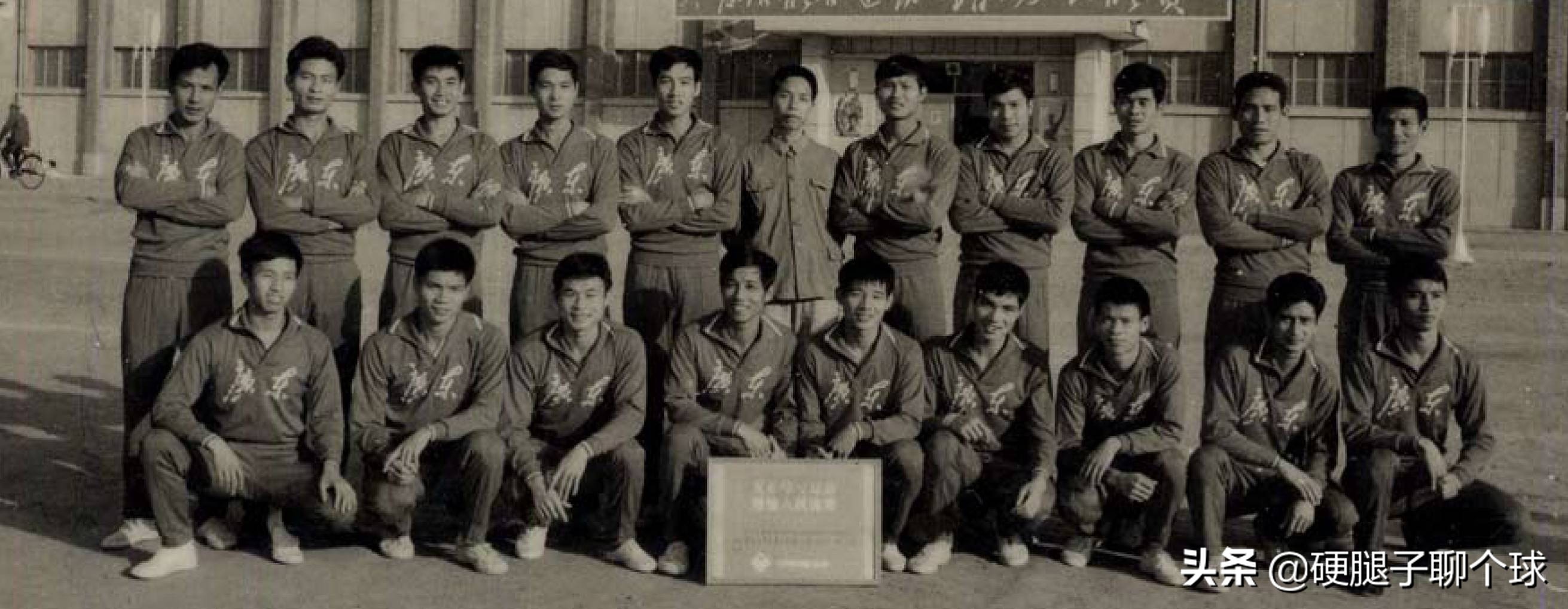 广东电视台专职足球解说员陈熙荣,广东足球名宿陈熙荣