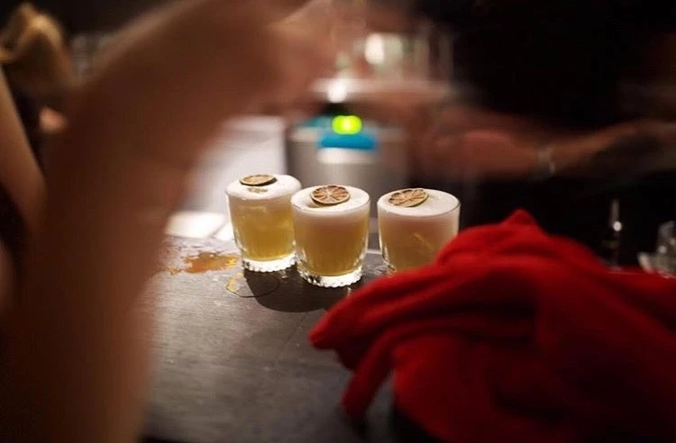 酒吧最出名的鸡尾酒叫什么,酒吧最著名的十款调酒