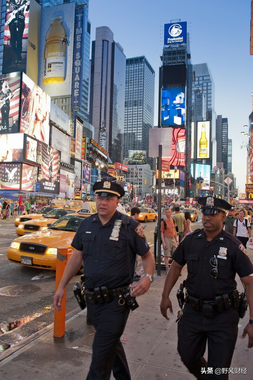 美国为什么发生骚乱会抢劫,为什么美国会骚乱原视频