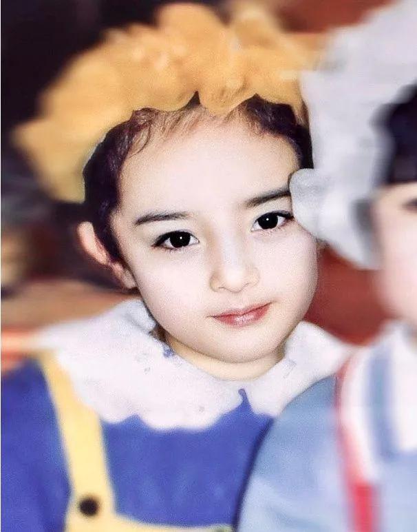 还这么年轻，这神颜小花神颜小生怎么越长越残了…