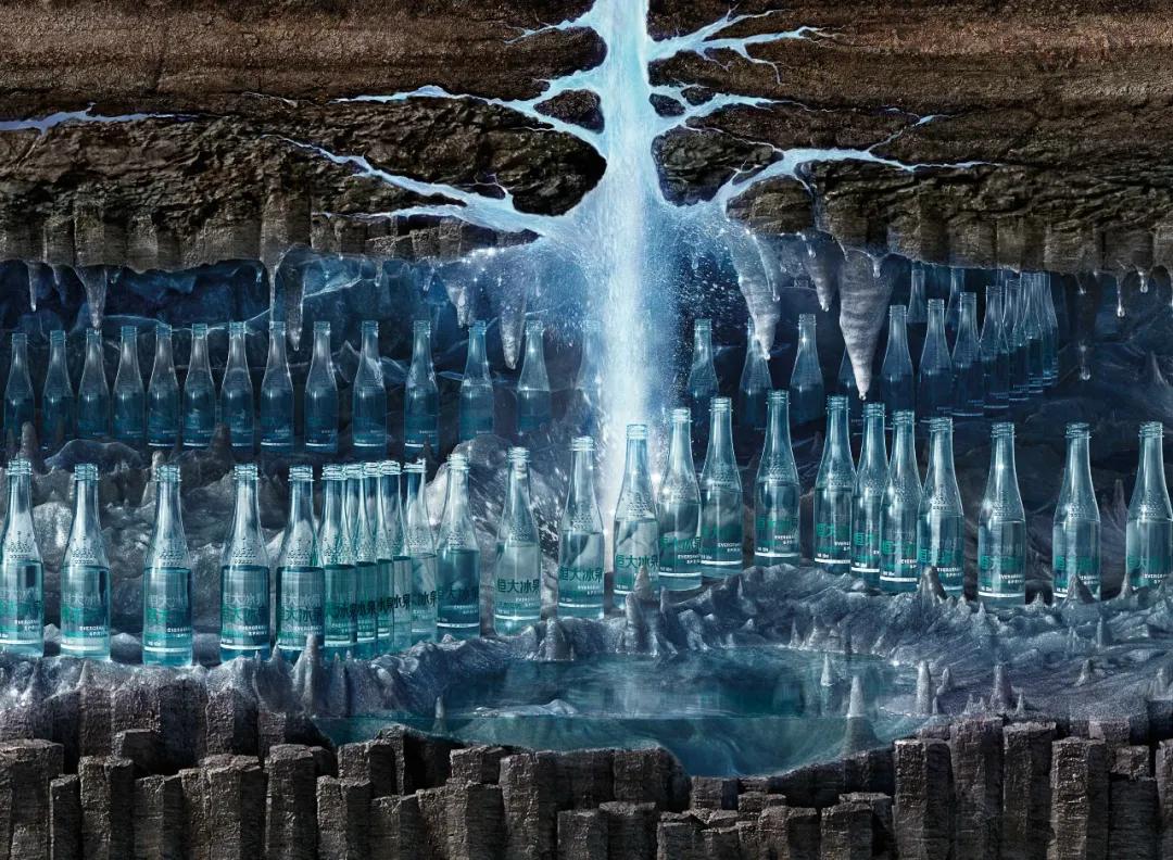 恒大冰泉和恒大冰泉深矿泉哪个好,恒大冰泉深矿泉与恒大冰泉区别