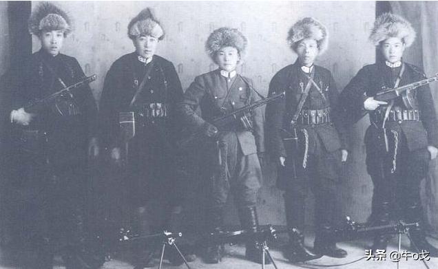 驳壳枪枪托是什么材质,驳壳枪木质套和皮套的区别