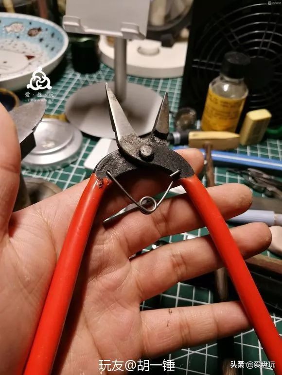 手串裂了碎了一点点有补救方法吗,手串裂缝修复