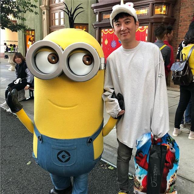 王思聪接受英国bbc采访,王思聪谈nba球衣