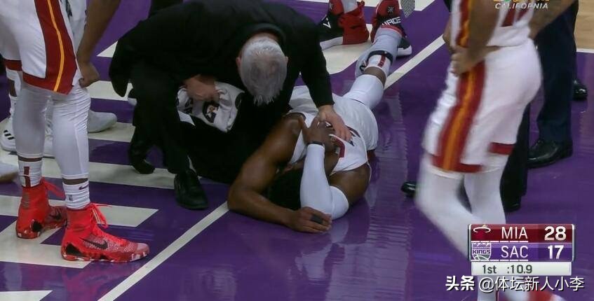 韦德重摔在地离场,韦德三分绝杀后单膝下跪