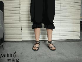 穿着阔腿裤上厕所怎么办,如何正确穿阔腿裤