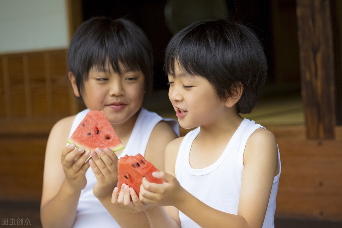 谈一个很好很好的朋友吧，是喜欢转移话题的那种
