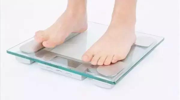 孕妈妈足月了怎么快速生,准妈妈怎么样度过整个孕期