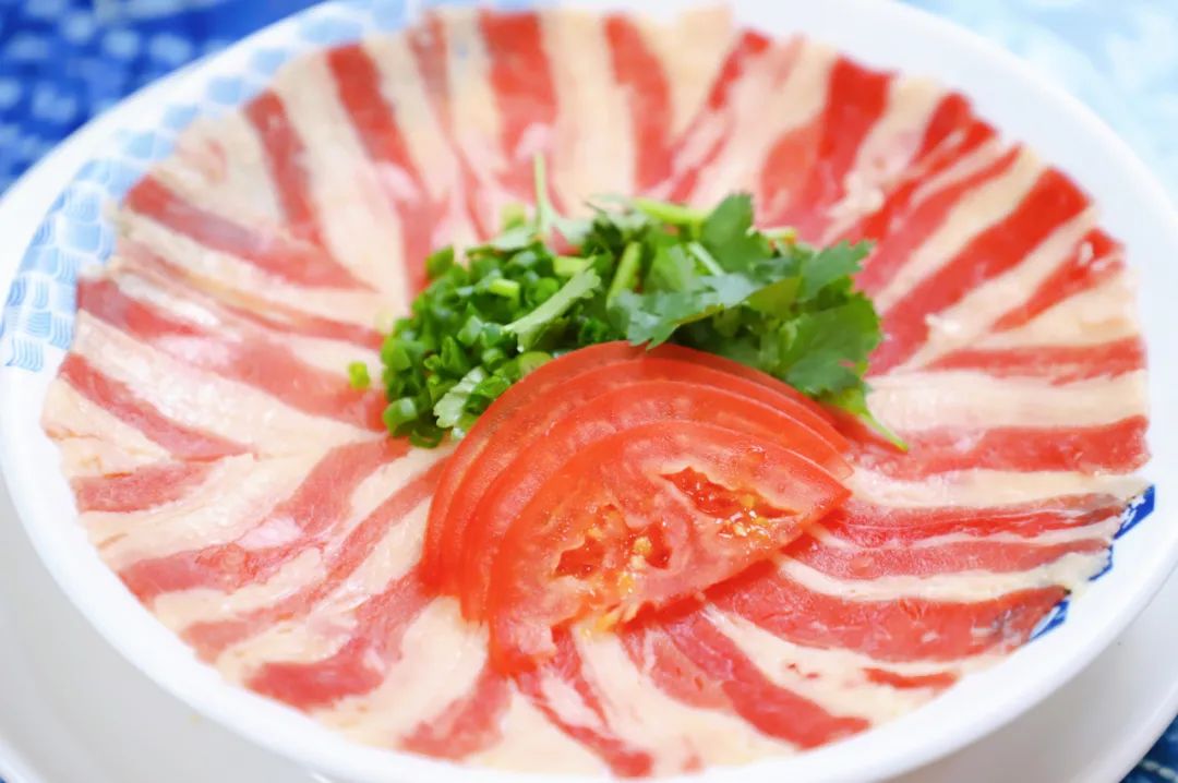 过桥米线汤底的简易做法,过桥米线汤底是什么做的