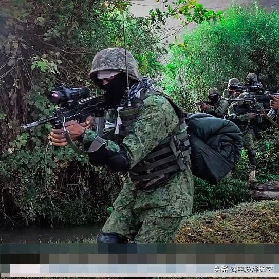 塔利班都是用的美式武器,塔利班特种部队拿的是什么枪