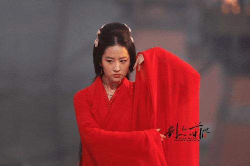 热巴古装舞蹈刘诗诗,热巴刘诗诗红毯展民族风韵