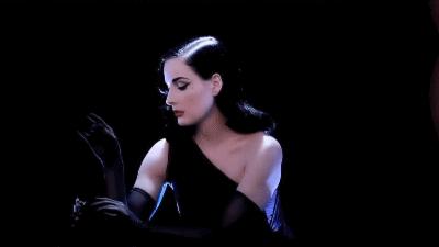 世上最香艳夫妇，也是*物尤**与魔鬼的组合，他们擦出的爱情会持久吗