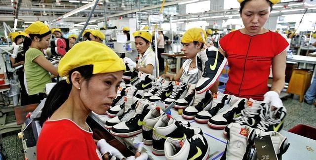 莆田鞋和adidas,adidas莆田鞋和正品对比