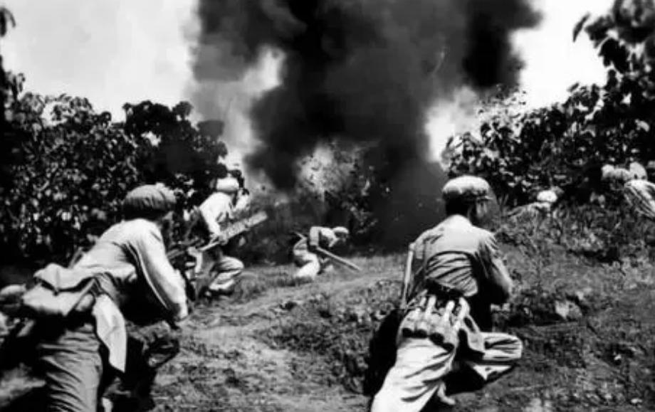 先当军团长后成师长，22岁牺牲，14年后，其部下粟裕为他复仇成功