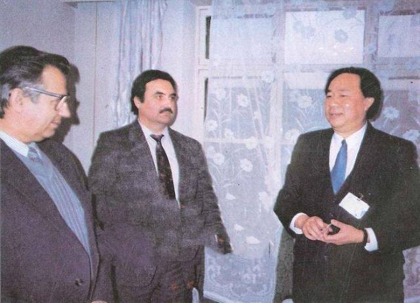 80年代首富牟其中,传奇企业家牟其中