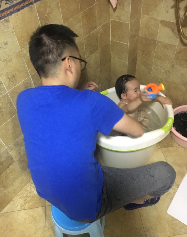 宝爸生活日常带娃小记录,超级奶爸与萌娃的日常