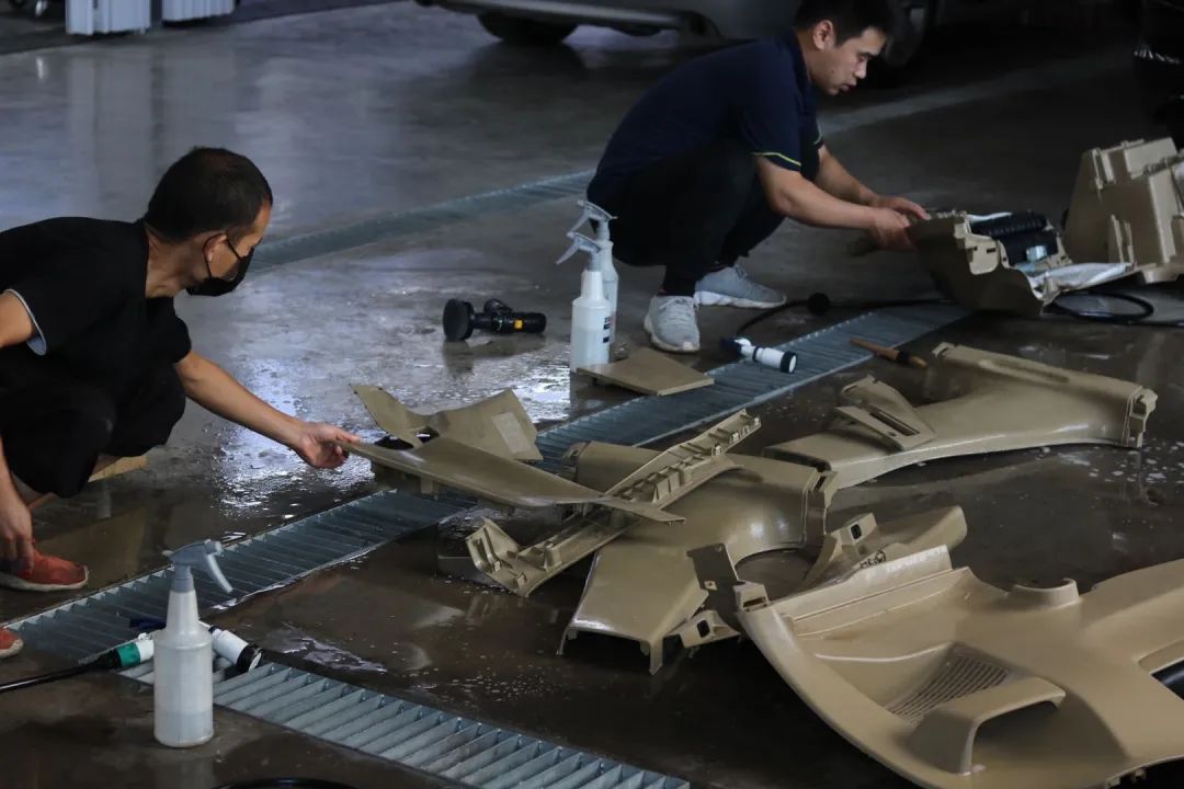 怪兽修车翻新奥迪q7,怪兽修车老车翻新