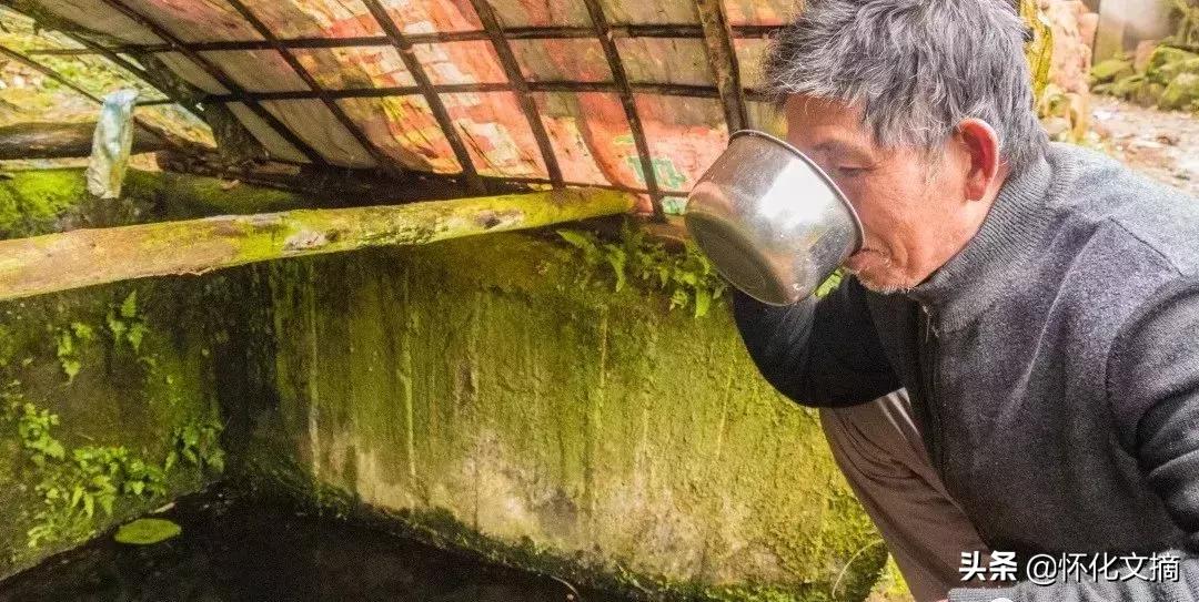 千年古苗寨老家寨全景,贵州千户苗寨农户家