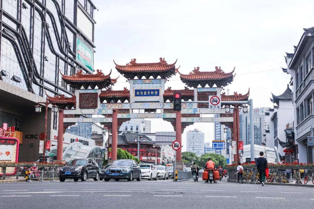 逛完这15条街瞬间看懂上海,逛完这五条街让你彻底爱上杭州