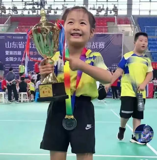 父母要学会狠心,父母的溺爱让人窒息