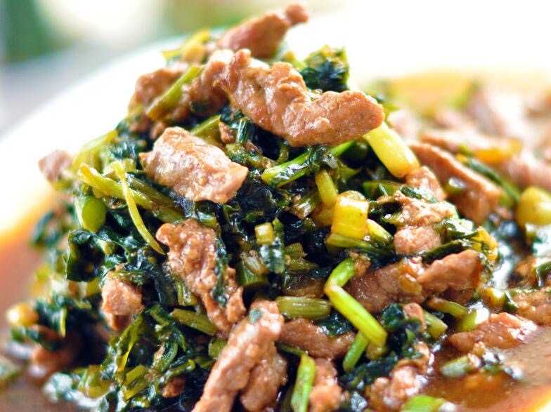 跟妈妈一起腌酱菜,跟妈妈学的老式腌菜