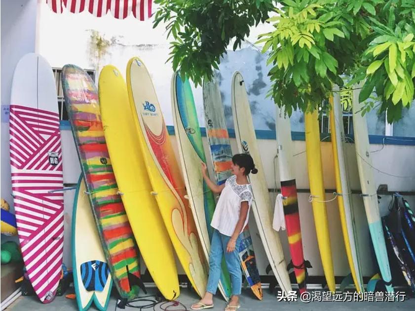 三亚蜈支洲岛后海渔村特色美食街,蜈支洲岛码头后海渔村客栈