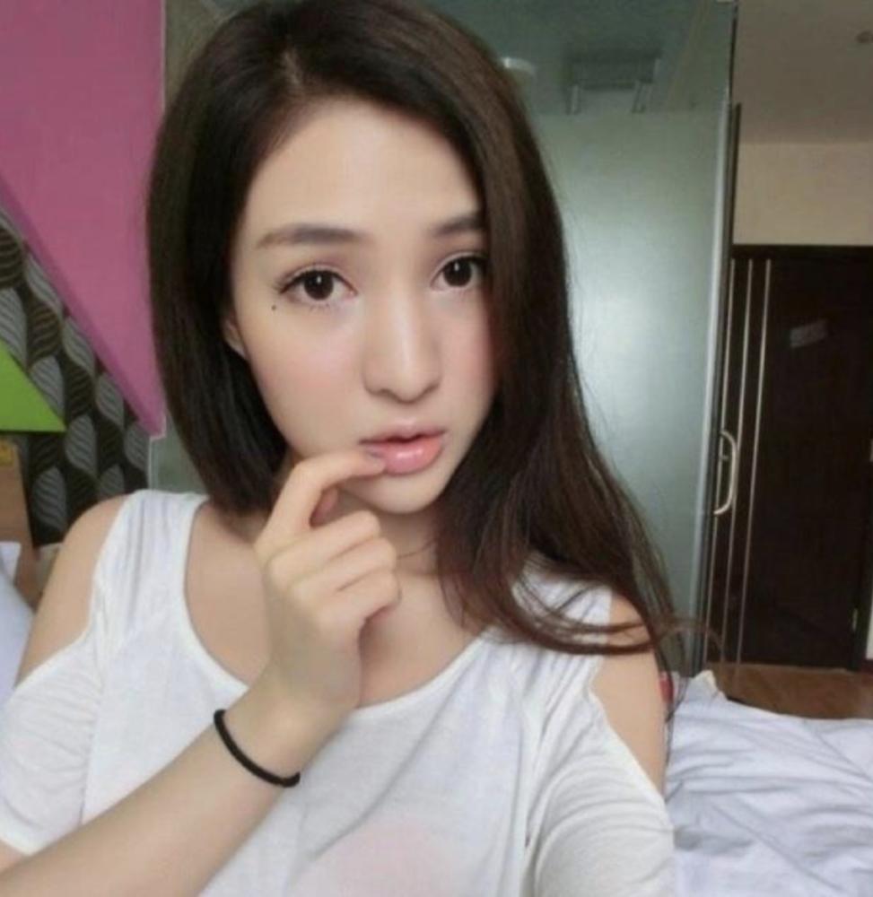 单纯的郭美美，如何走上私生活糜乱之路？不靠谱的亲戚负主要责任