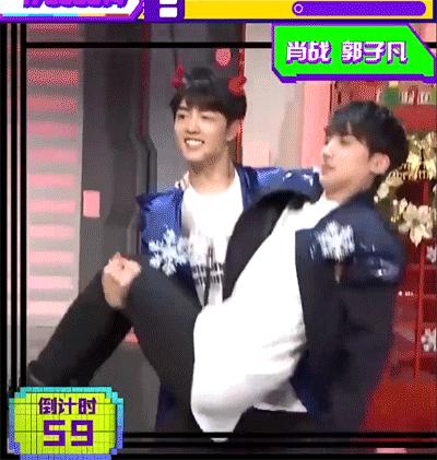 考古x玖少年团肖战在录音棚录歌,肖战x玖考古完整视频