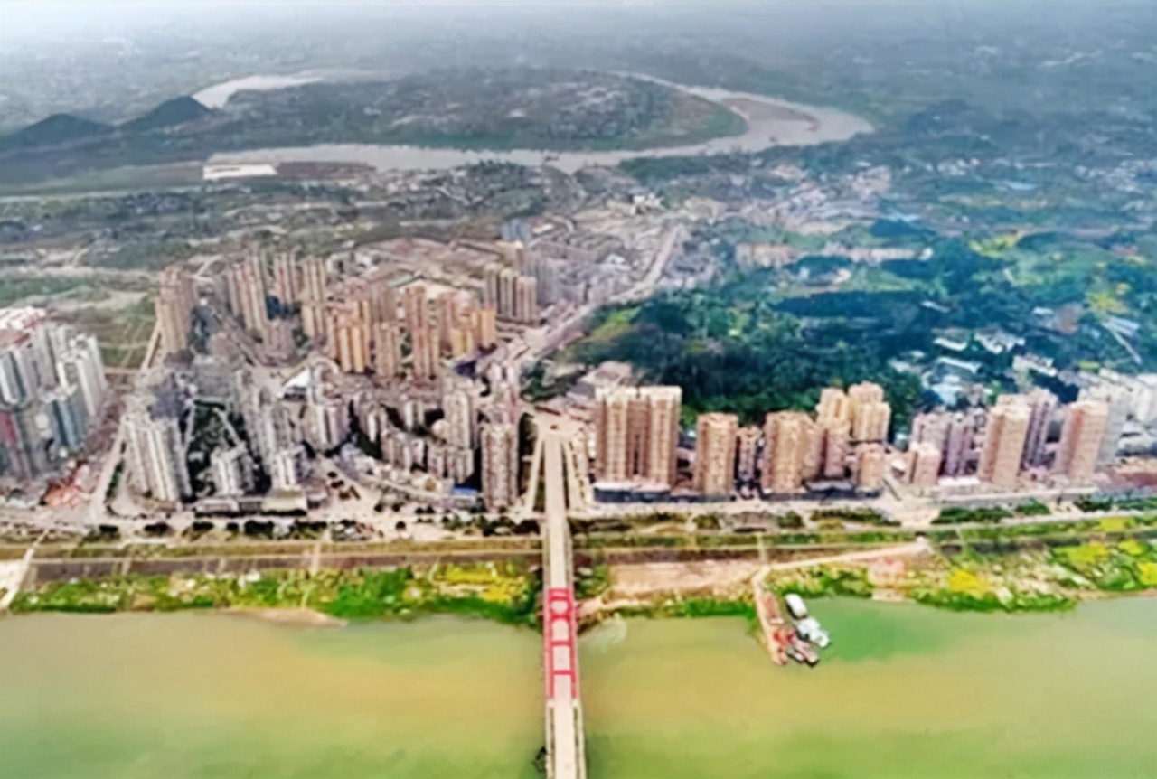 北大才子余杰：自称蒙古人，勾结*华反**势力讨好美国，一切有迹可循