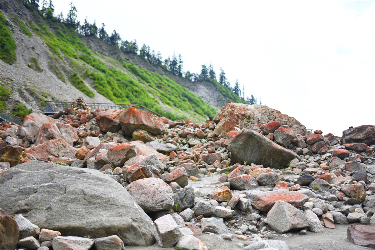去一次西藏歌曲,圣洁甘孜之旅