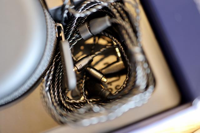 椋炲埄娴302娣卞害璇勬祴,椋炲埄娴302鑰虫満璇勬祴