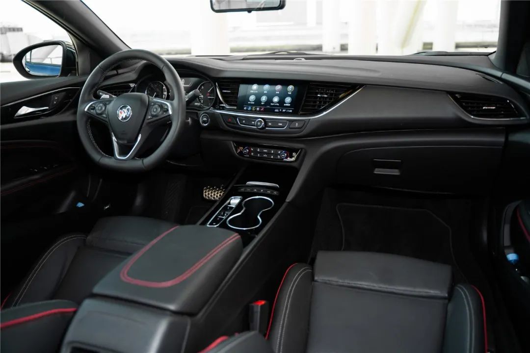 君威GS减震悬架,新款君威gs改避震效果