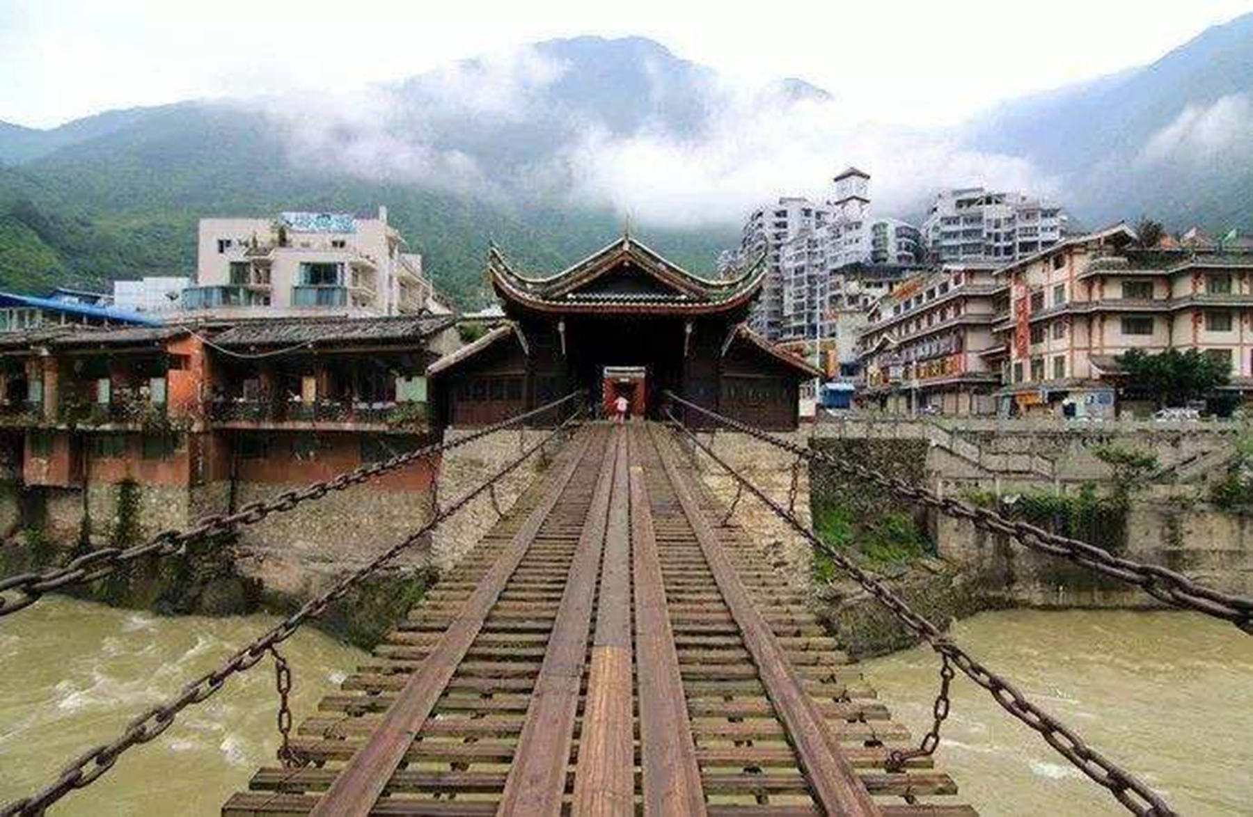 康熙建造泸定桥用了多少钱,康熙为什么修泸定桥